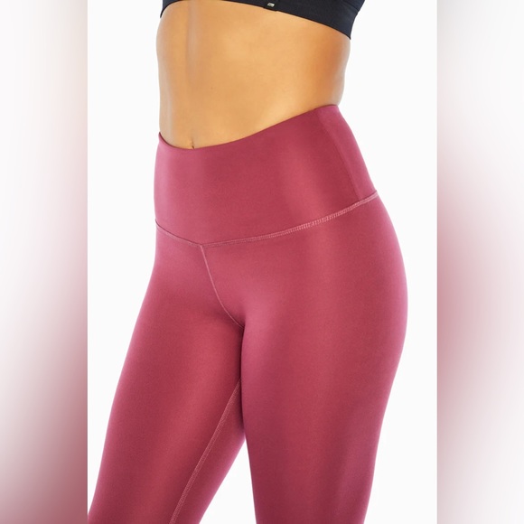 🆕 Marika Shimmer Legging size M violet Quartz/Rose Gold shimmer - Picture 5 of 7